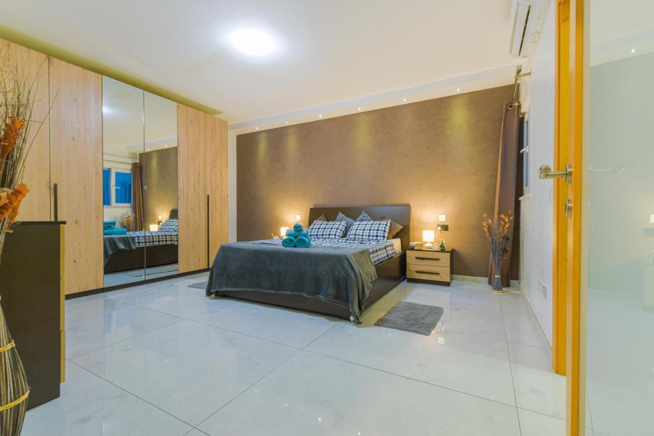 New Spacious 3 Bdr 2 Bth Balcony 7 St. Paul's Bay